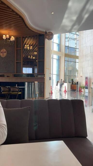 Countryside Luxury Suites - Supernova Noida New Delhi Eksteriør billede