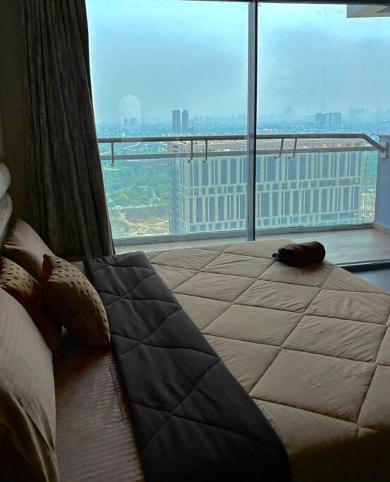 Countryside Luxury Suites - Supernova Noida New Delhi Eksteriør billede